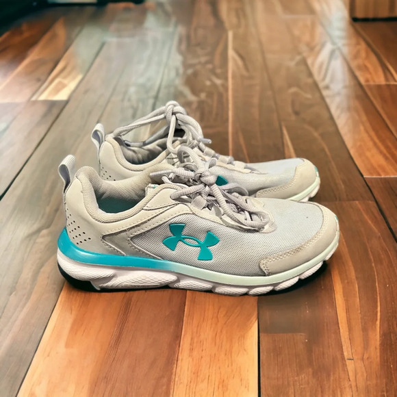 Under‎ armour deluxe foam charged assert sneakers - Picture 1 of 7